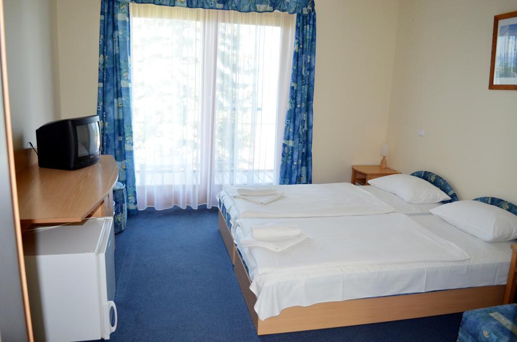 شيوفوك Hotel Holiday المظهر الخارجي الصورة