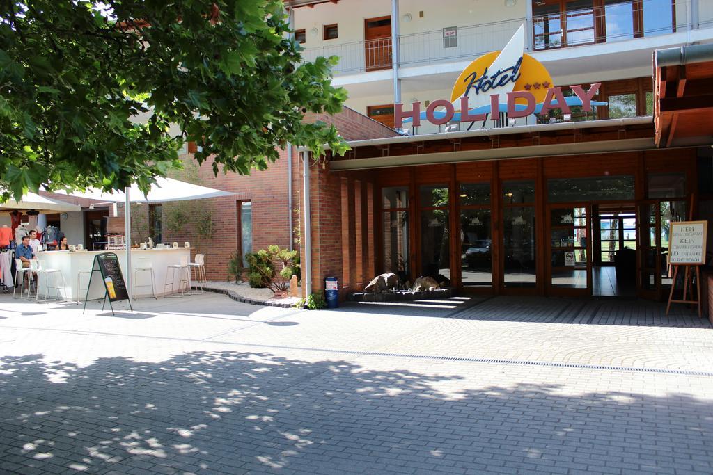 شيوفوك Hotel Holiday المظهر الخارجي الصورة