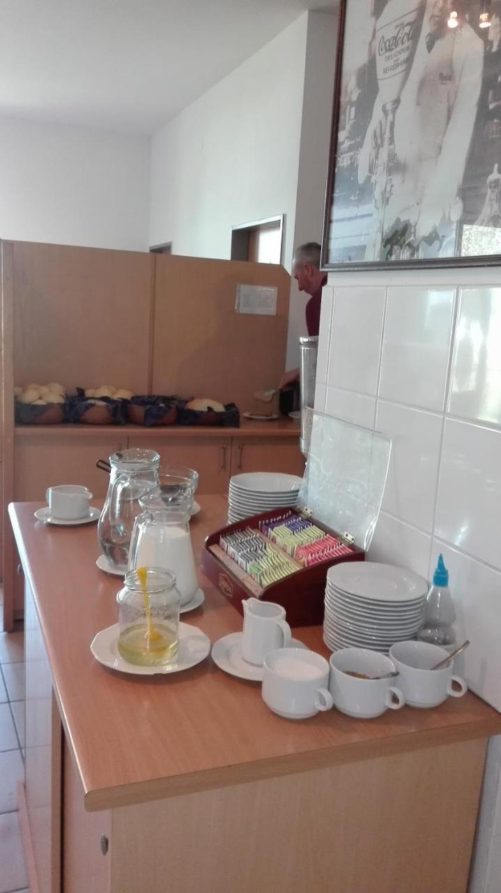 شيوفوك Hotel Holiday المظهر الخارجي الصورة