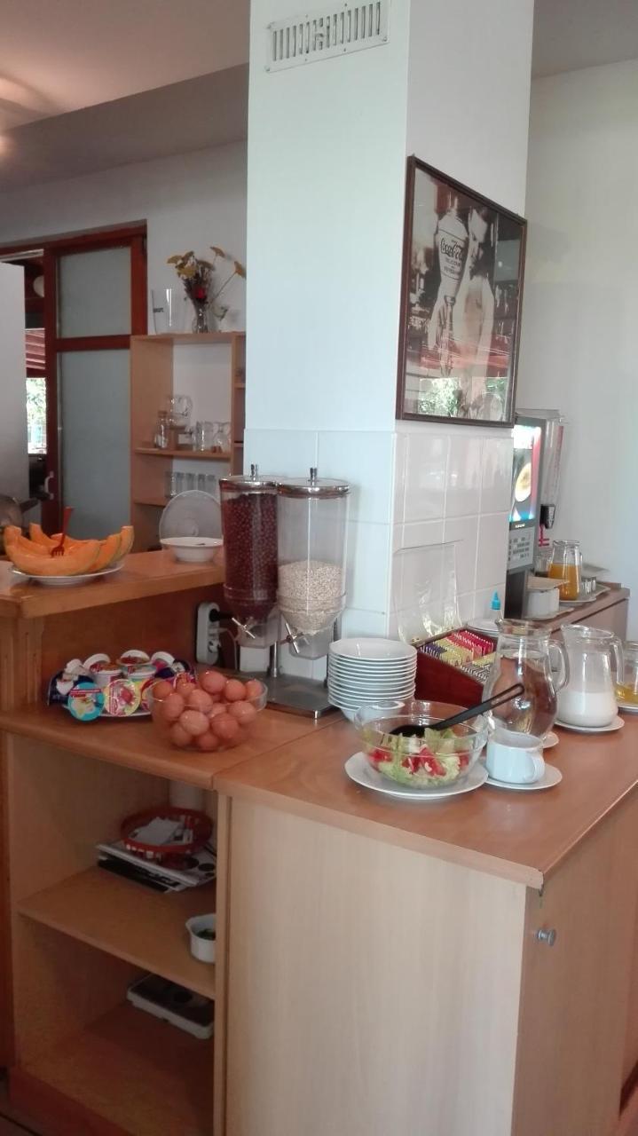 شيوفوك Hotel Holiday المظهر الخارجي الصورة